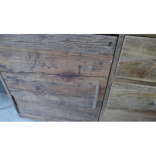 1499 - A railway sleeper sideboard *This lot is subject to VAT