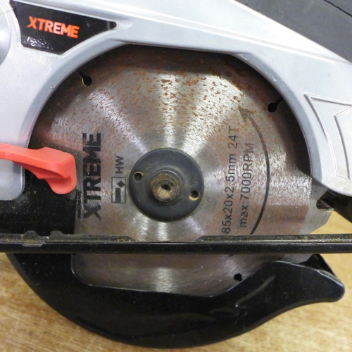 2009 - A Powerbase Xtreme 1300w 185mm laser circular saw - MIY-DU26-185J-43-1300 (comes with two saw blades... 