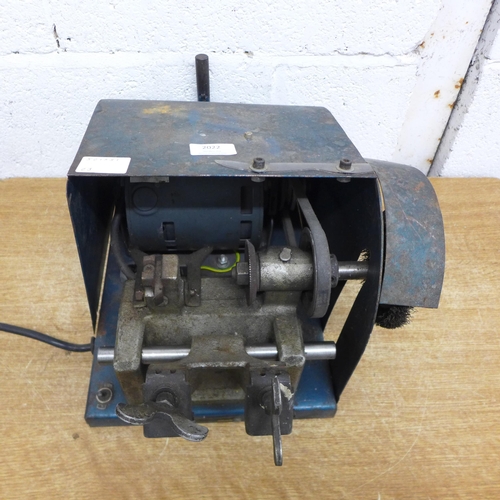 2022 - A vintage Curtis Industries model 2H key cutting machine