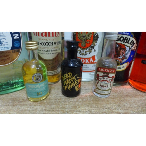 2075 - 5 Bottles of spirits; 70cl Plymouth Gin, 75cl Cactus Jack Kool Kola Schnapps, 75cl Grants Scotch Whi... 