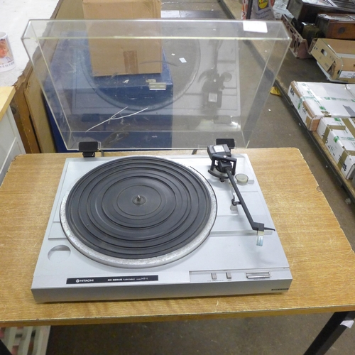 2131 - A quantity of stereo equipment including a Hitachi HY-1 DC Servo turntable record player, Hitachi FT... 