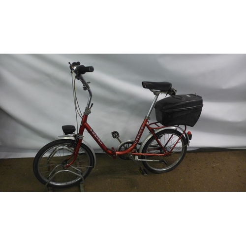 2171 - A Dekro 3-speed folding bike with step through frame and pannier box (no key)