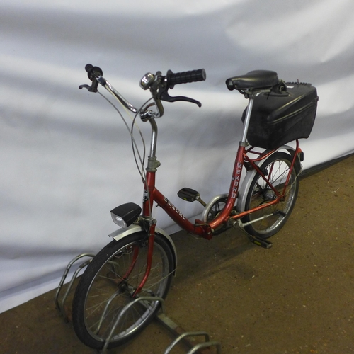 2171 - A Dekro 3-speed folding bike with step through frame and pannier box (no key)