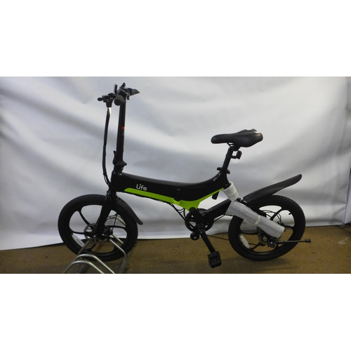 2174 - A Li-Fe Force electric folding bike with a magnesium alloy frame and suspension system, a 36v 7.8AH ... 