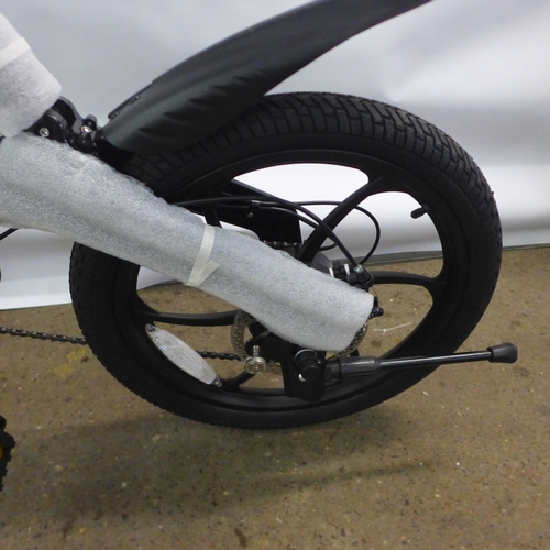 2174 - A Li-Fe Force electric folding bike with a magnesium alloy frame and suspension system, a 36v 7.8AH ... 