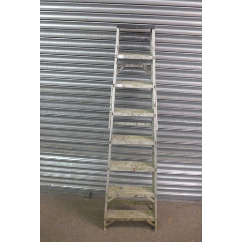 2188 - An 8-rung aluminium stepladder and two sets of 6-rung aluminum stepladders