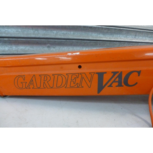 2198 - A Flymo Garden Vac 240v blower vac