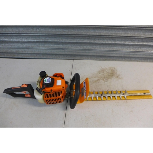 2199 - An AMA Garden AG1 HT60R petrol driven hedge cutter