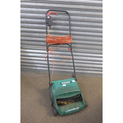 2205 - A Bosch Engineering Qualcast lawn raker 32, 240v lawn rake