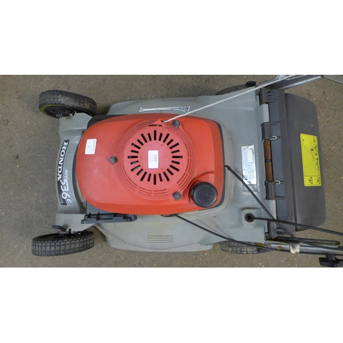 2250 - A Honda HRB536C self-propelled petrol lawn mower - no collector