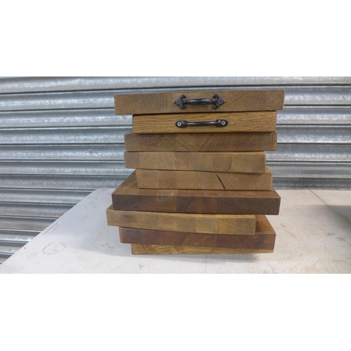 2261 - 15 Hardwood chopping blocks/food preparation boards