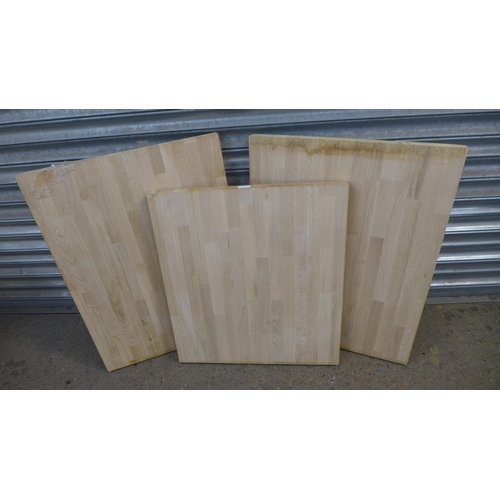 2270 - A pallet of 15 sections of Oak worktop, approximately 3050x610x40mm