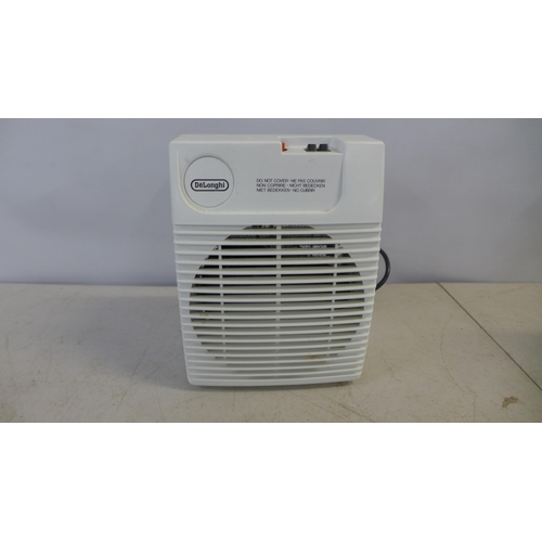 2284 - A Honeywell Mini 7 fin oil filled electric radiator, a Delonghi 2000w fan heater and a Glen 2000w fa... 