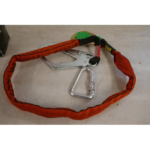 2325 - A Skylotec Proflex/Shock Yard Flex shock absorbing mountaineer's lanyard