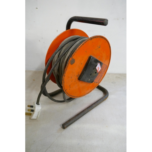 2370 - Three 240v extension cable reels and two 110v extension cable reels