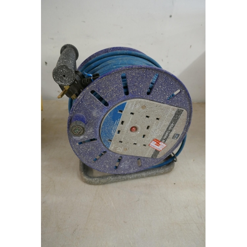 2370 - Three 240v extension cable reels and two 110v extension cable reels