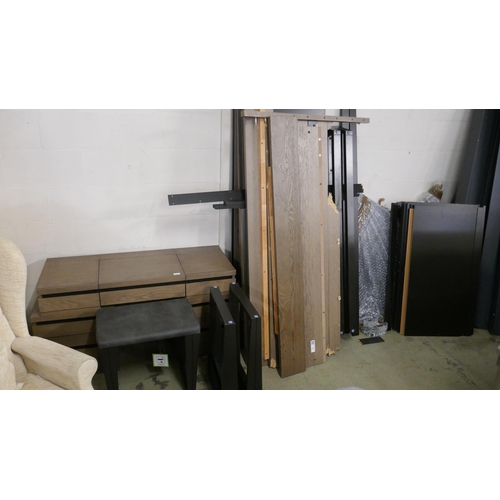 1545 - Various Tivoli bedroom furniture - DAMAGED (4198-7, 8,9, 10, 11) *This lot is subject to VAT