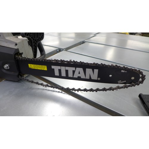 2209 - A Titan (TTL758CHN) electric chainsaw