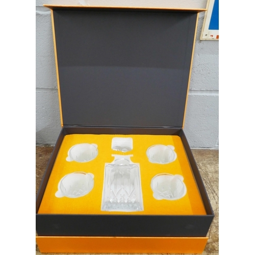 729 - A Calliva Von crystal decanter and drinks set, boxed