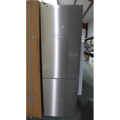 3053 - AEG  Freestanding 60/40 Fridge Freezer (Frost Free) H1860xW595xD650 - model no.RCB632E2MX, Original ... 