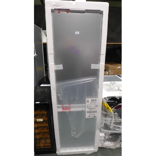 3109 - AEG  Integrated 70/30 Fridge Freezer (Frost Free) H1772xW546xD549 - model no.OSC6N181ES, Original RR... 