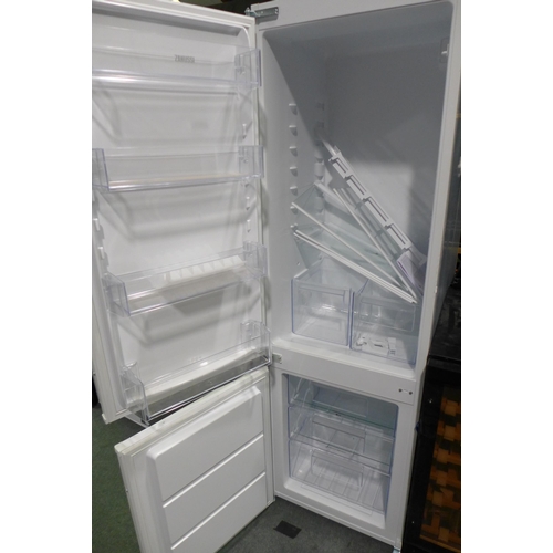 3111 - Zanussi  70/30 Fridge Freezer - Frost Free H1772xW546xD549 - model no. ZNNN18ES3, Original RRP £748.... 