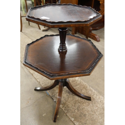 177 - A Regency style mahogany two tier octagonal etagere