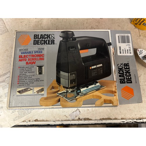 2038 - A quantity of power tools and other items including a Black & Decker BD538SE 350w variable speed ele... 