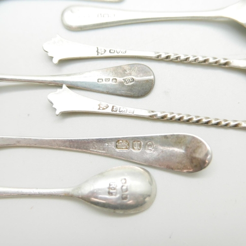 1091 - Seven silver condiment spoons, 41g