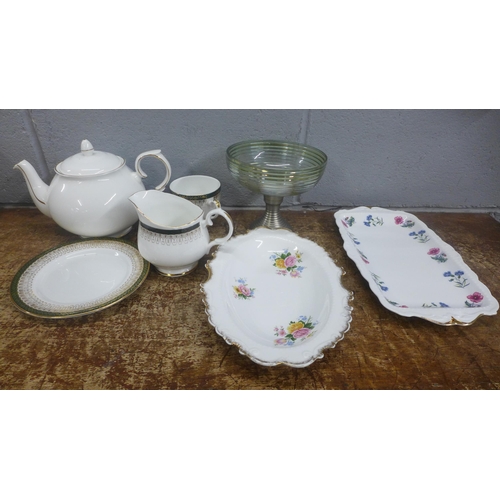 1130 - A collection of Coalport, Wedgwood, Port Meirion tea service, Newcastle upton Tyne china **PLEASE NO... 