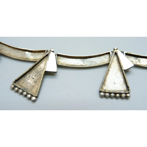 1017 - A Modernist Mexican 925 silver necklace, stamped H.L.