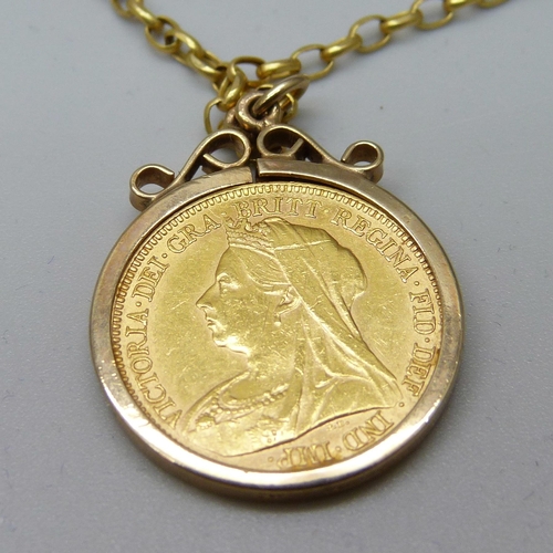 1045 - A Queen Victoria 1900 half sovereign, in a 9ct gold mount and on a 9ct gold chain, 6.6g total weight