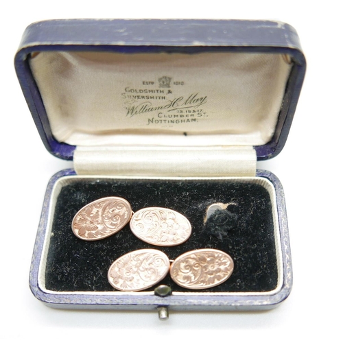 1067 - A pair of 9ct gold cufflinks, Birmingham 1926, 2.5g, boxed