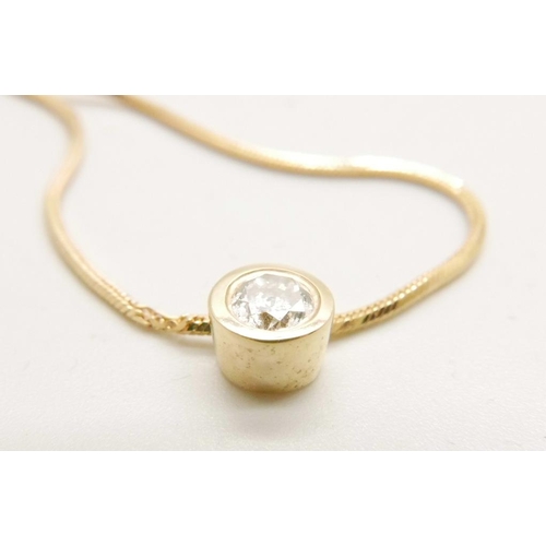 1077 - A 14ct gold necklace with diamond pendant, 4.7g, chain 40cm