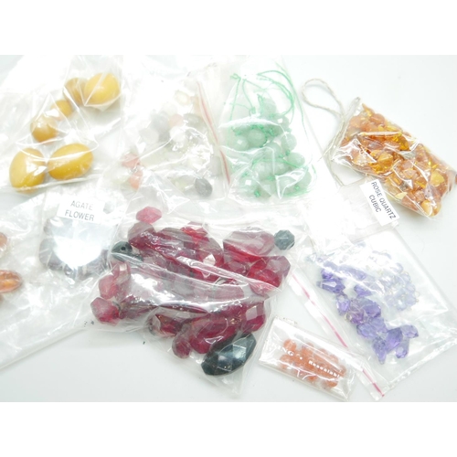 1127 - Loose beads and Gemstones including amber, a agate flower, rose quartz, cornelian, etc