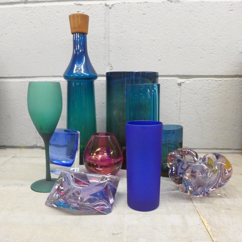 1152 - Two Polish LSA glass vases, a cylindrical glass vase and other coloured glass (10) **PLEASE NOTE THI... 