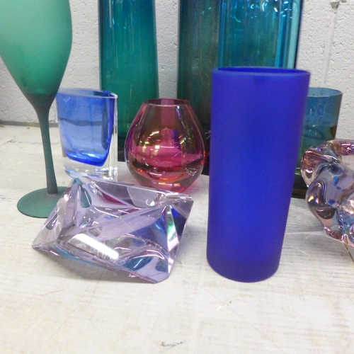 1152 - Two Polish LSA glass vases, a cylindrical glass vase and other coloured glass (10) **PLEASE NOTE THI... 