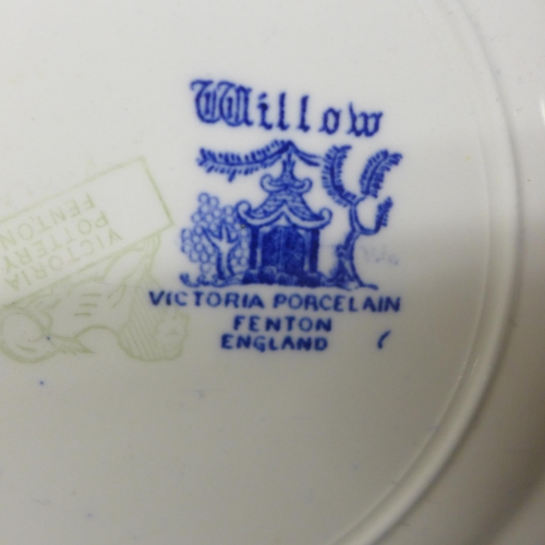 1155 - Two part tea service, Midwinter & Willow pattern **PLEASE NOTE THIS LOT IS NOT ELIGIBLE FOR POSTING ... 