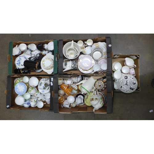 1164 - Five boxes of mixed decorative tea wares including Colclough, Villeroy & Boch, Aynsley, etc **PLEASE... 