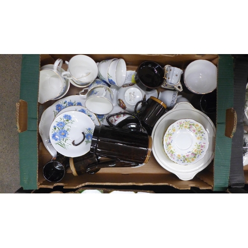 1164 - Five boxes of mixed decorative tea wares including Colclough, Villeroy & Boch, Aynsley, etc **PLEASE... 