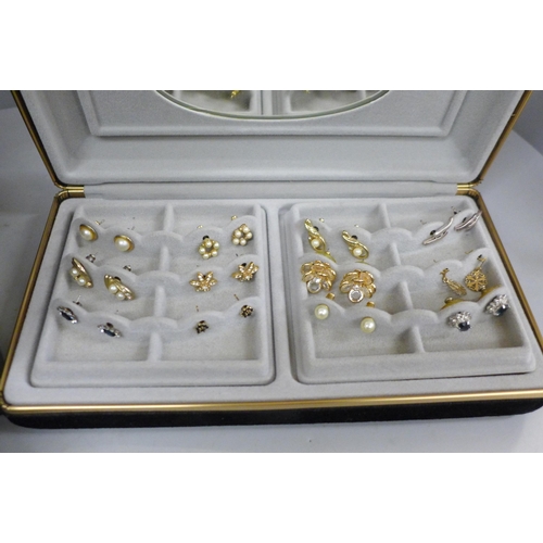 690 - Costume jewellery including silver rings and earrings and a box of earrings, some pairs 9ct gold