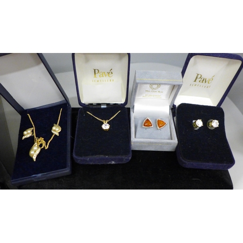 690 - Costume jewellery including silver rings and earrings and a box of earrings, some pairs 9ct gold