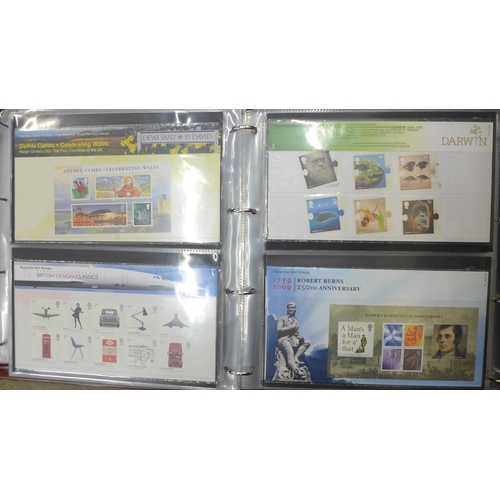 705 - GB 2006-2014 commemorative presentation packs in three special Post Office albums. 120+ packs with a... 