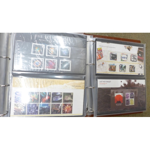 705 - GB 2006-2014 commemorative presentation packs in three special Post Office albums. 120+ packs with a... 