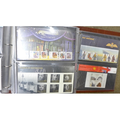 705 - GB 2006-2014 commemorative presentation packs in three special Post Office albums. 120+ packs with a... 