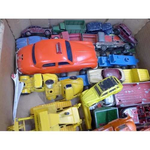 756 - A box of loose die-cast model vehicles including Sun Star, Morris Minor 1000, Lone Star, Dinky, Spot... 