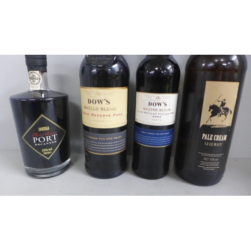 787 - Three bottles of Dow's and M&S port and a bottle of Pale Cream sherry