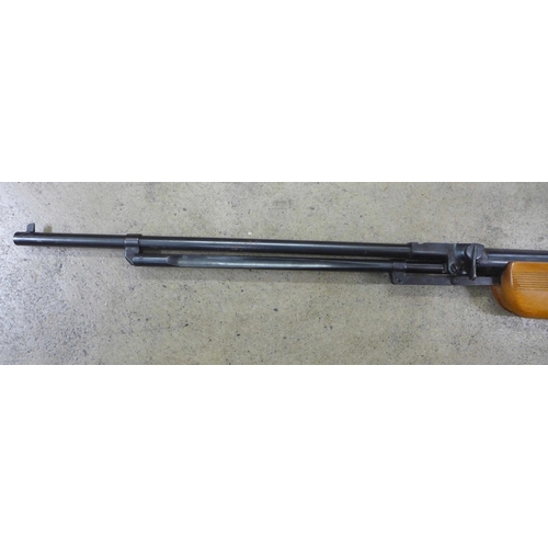 800 - A Relum Tornado .22 air rifle with soft case