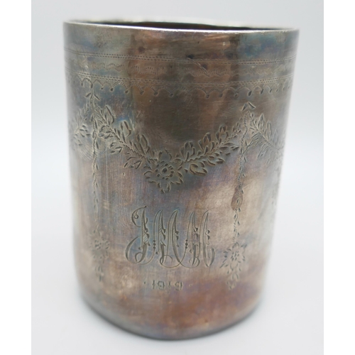 833 - A silver Christening mug, Birmingham 1922, 79g