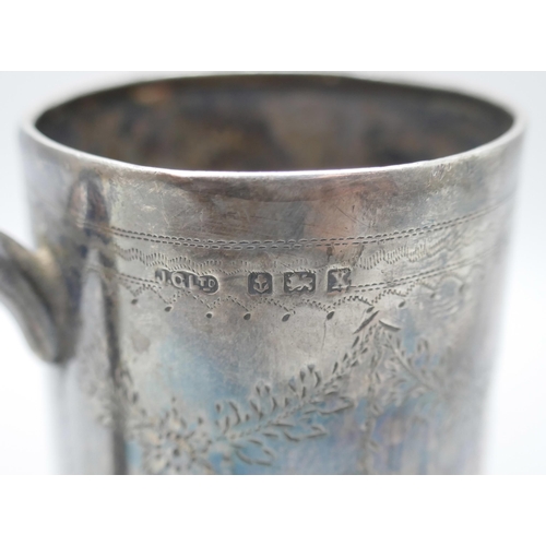 833 - A silver Christening mug, Birmingham 1922, 79g